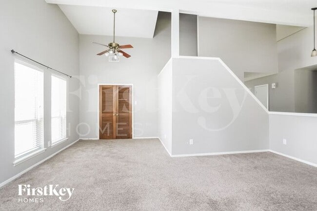 Building Photo - 3922 Maple Heights Dr