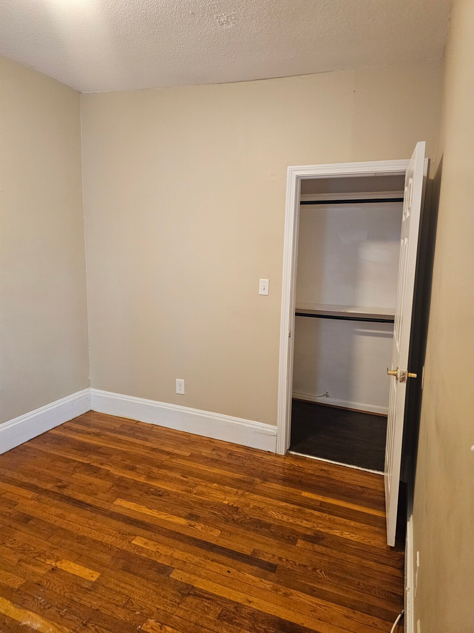 Bedroom - 115 Regent St