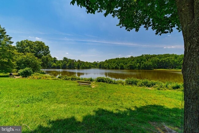 Building Photo - 6012 Westchester Park Dr