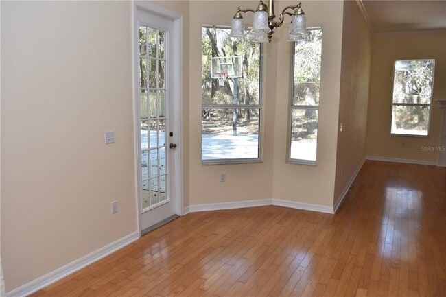 Building Photo - 2406 SW 98 Dr