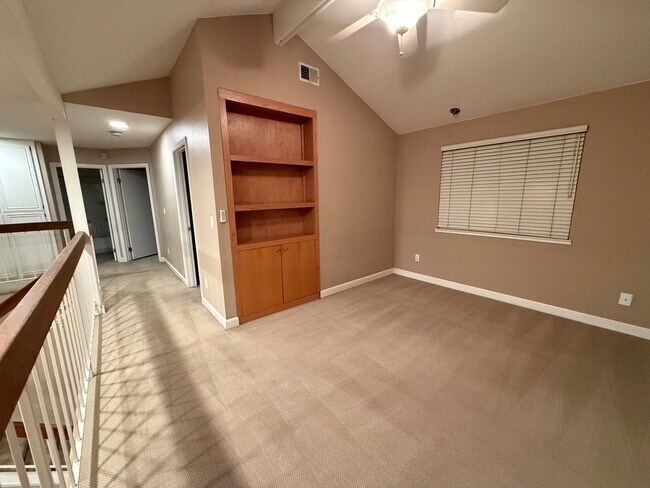 Building Photo - 290 Riverwood Cir