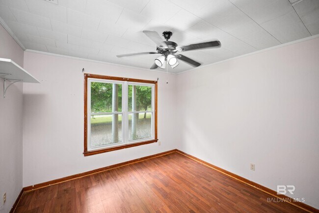 Building Photo - 21213 Lawrence Rd