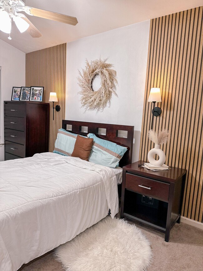 Building Photo - 5331 Pandoria Ave