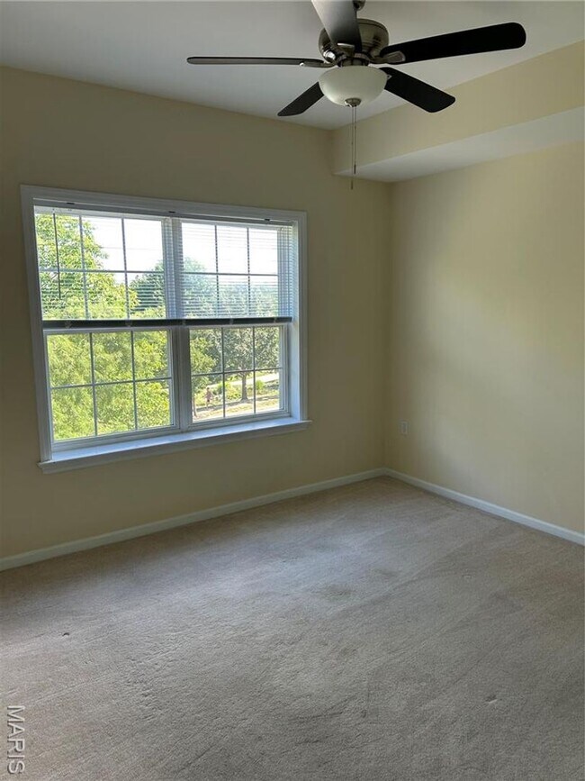 Building Photo - 5 Monarch Trace Ct