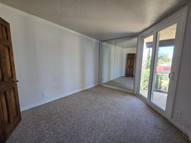 Building Photo - 4705 Kester Ave