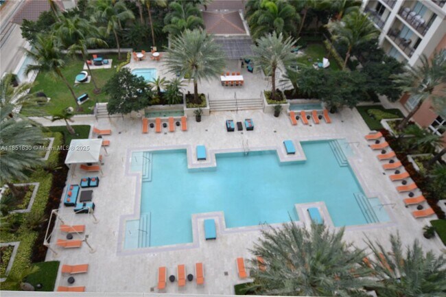 Building Photo - 550 Okeechobee Blvd