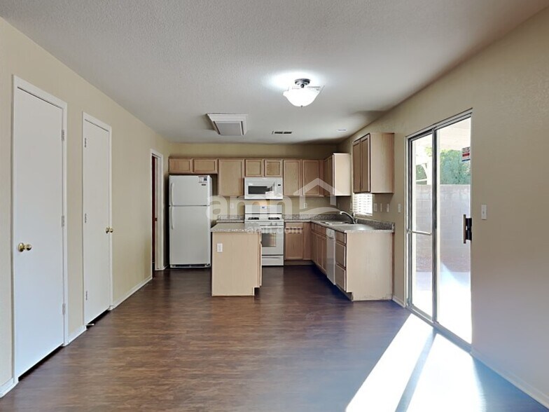 Building Photo - 5129 Meadow Rock Ave