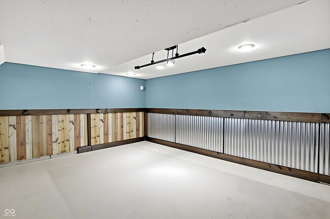 Building Photo - 2161 Silver Rose Dr