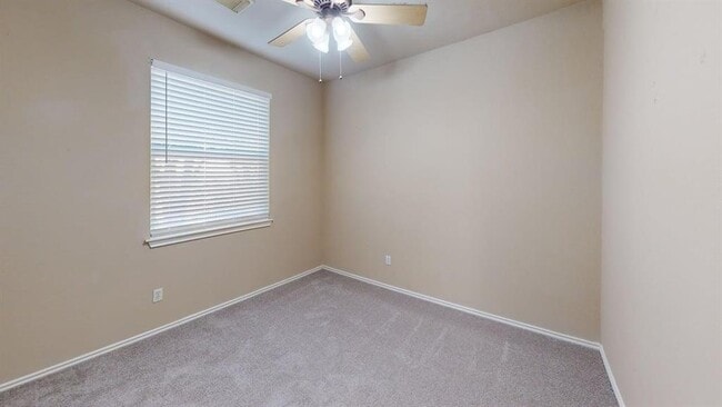 Building Photo - 1716 Rosenborough Ln S