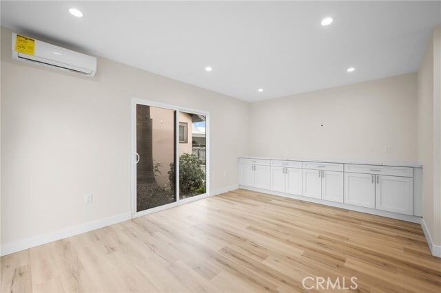 Building Photo - 417 Riverdale Dr