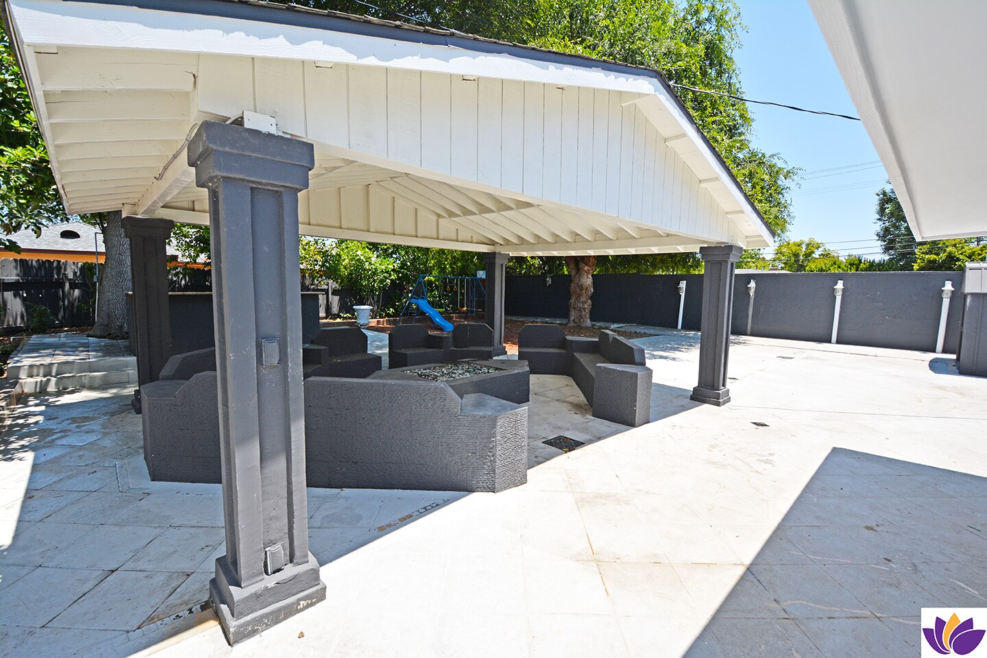 Building Photo - 23701 Bessemer St
