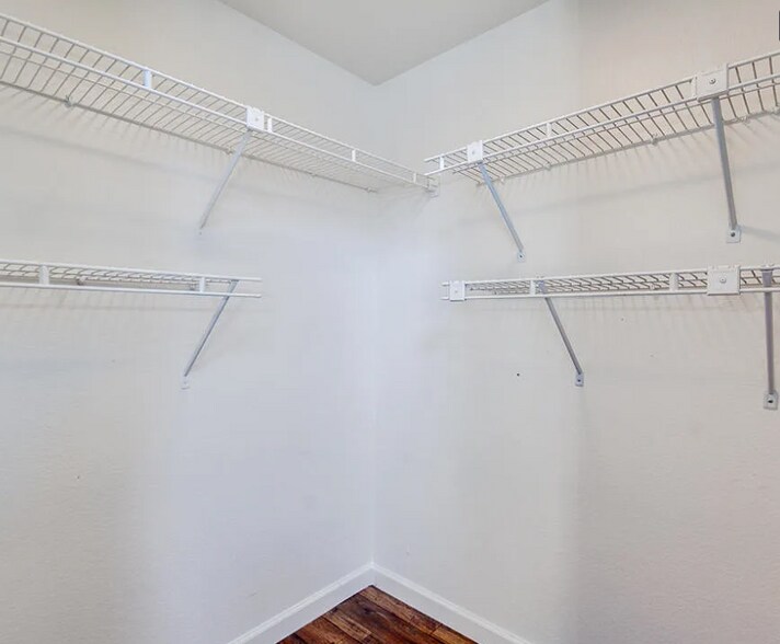 Building Photo - 10301 N 70th St