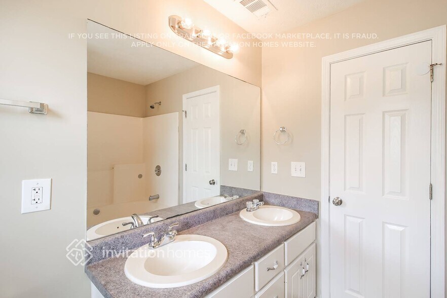 Building Photo - 295 Claremont Dr
