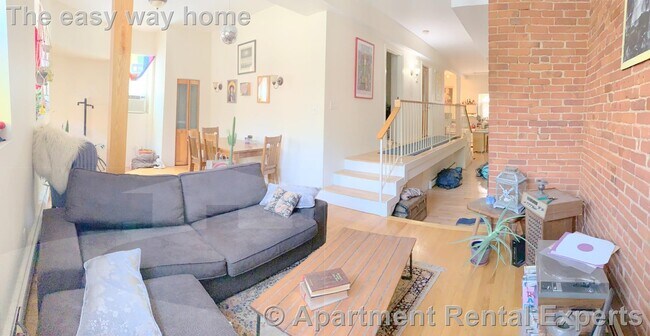 Building Photo - 106 Central St