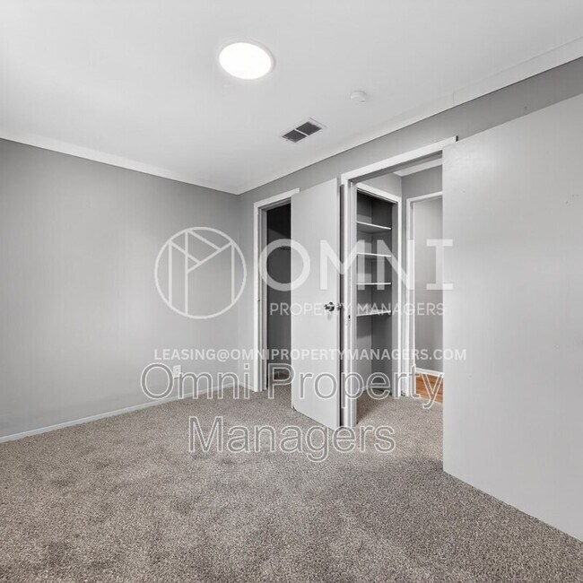 Building Photo - 7161 Varjo St