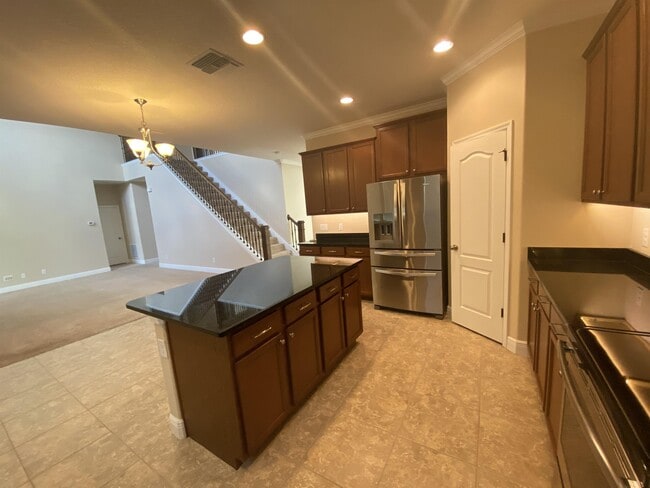 Building Photo - 7582 Lake Albert Dr