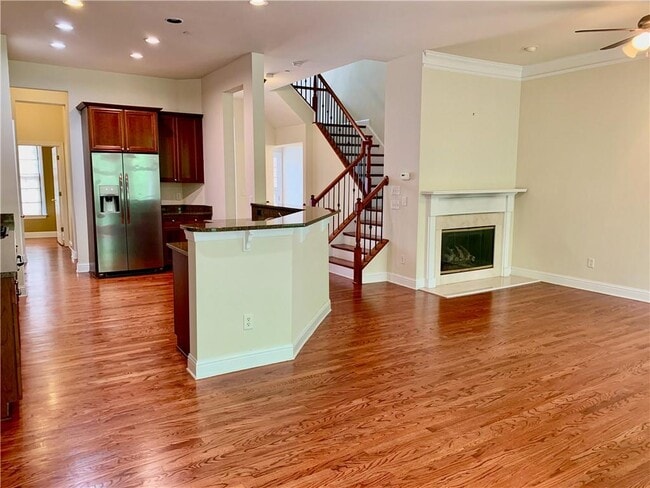 Building Photo - 1303 Creekside Pl SE