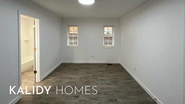 Building Photo - 12510 Maple Ridge Rd