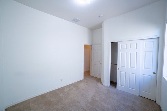 Building Photo - 14976 S Camino Rio Puerco