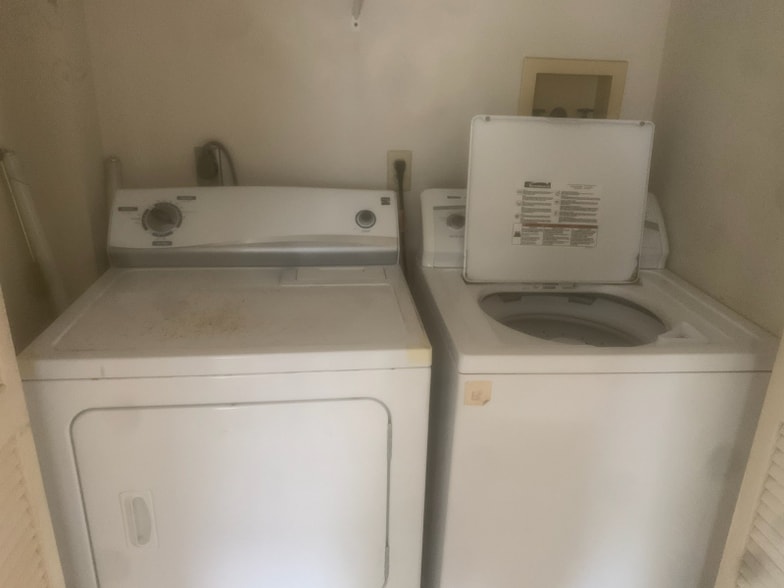 Building Photo - 95-353-353 Kuahelani Ave