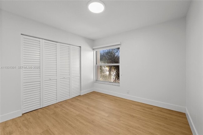 Building Photo - 455 S Pine Island Rd