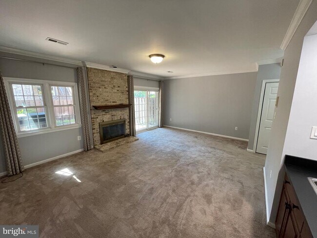 Building Photo - 6259 Traci Joyce Ln