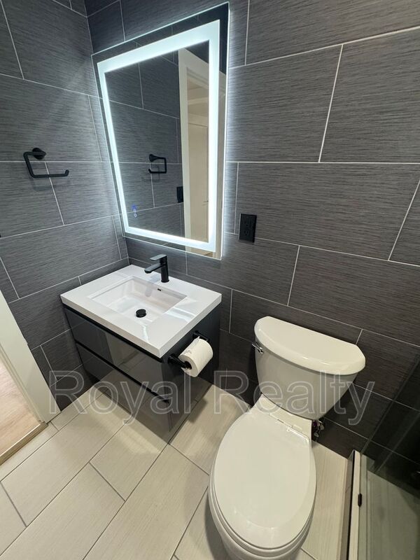 Building Photo - 47-230 Miomio Loop