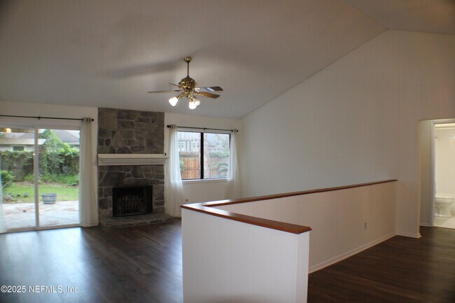 Building Photo - 10315 Docksider Dr E