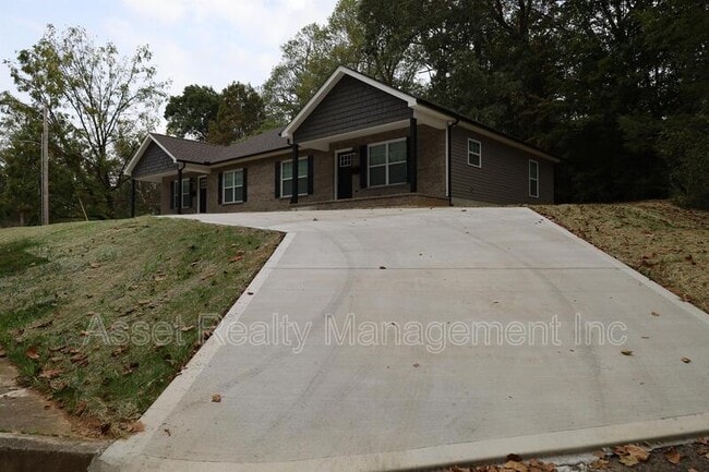Building Photo - 159 Wade Ln