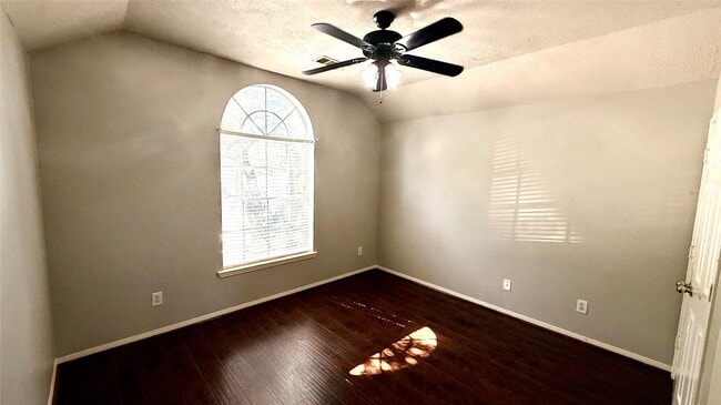 Building Photo - 18410 Green Cypress Ct