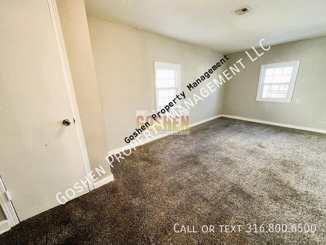 Building Photo - 1653 N Erie Ave
