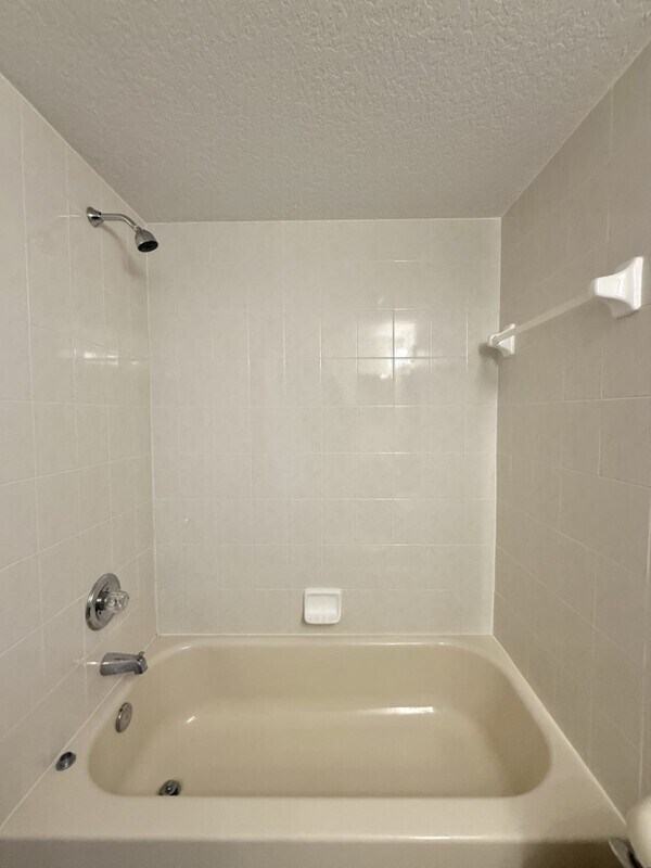Building Photo - 15224 Kestrelrise Dr