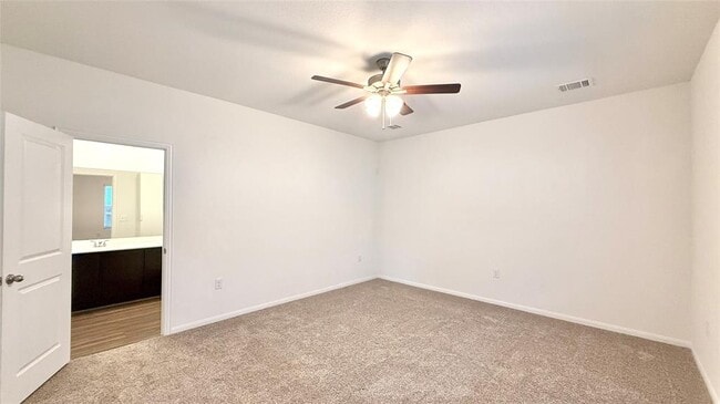 Building Photo - 156 Zion Dr