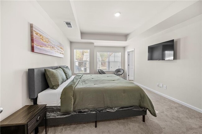 Building Photo - 853 Bentley Dr