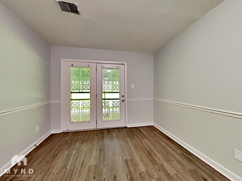 Building Photo - 108 Winnetka Way