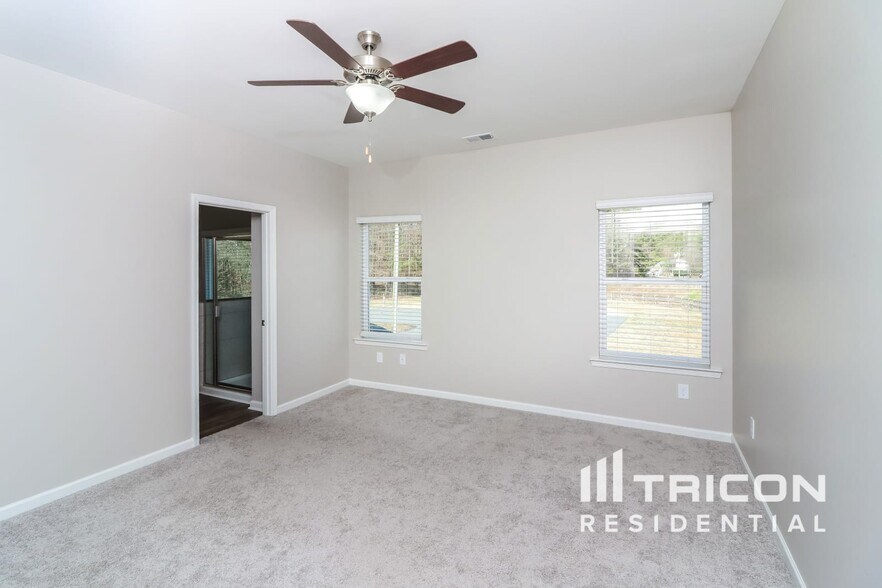 Building Photo - 147 Chapel Meadow Ln SW