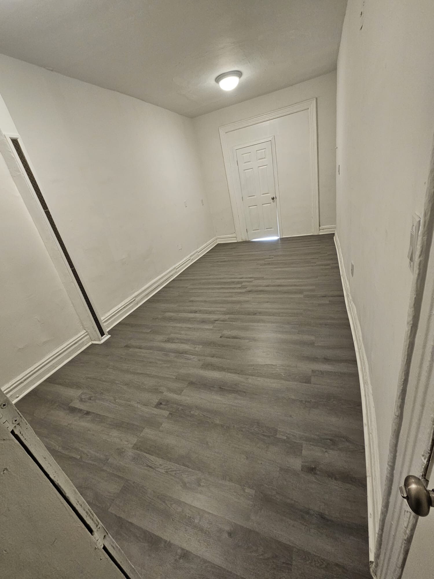 Building Photo - 464 42nd St