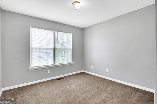 Building Photo - 1411 Denson Ln S W