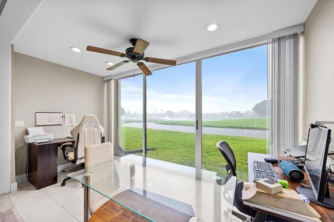 Building Photo - 4539 Luxemburg Ct