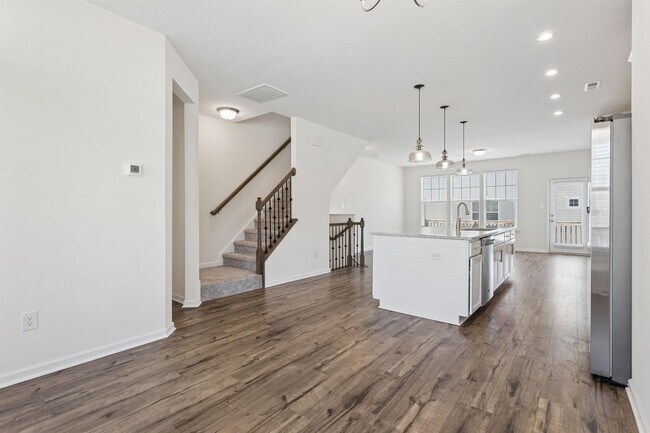 Building Photo - Quarterpath at Williamsburg – Two Primary Suites