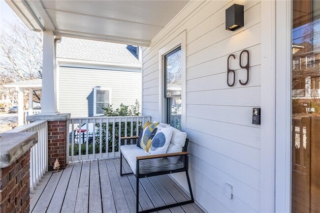 Building Photo - 69 Randolph St NE