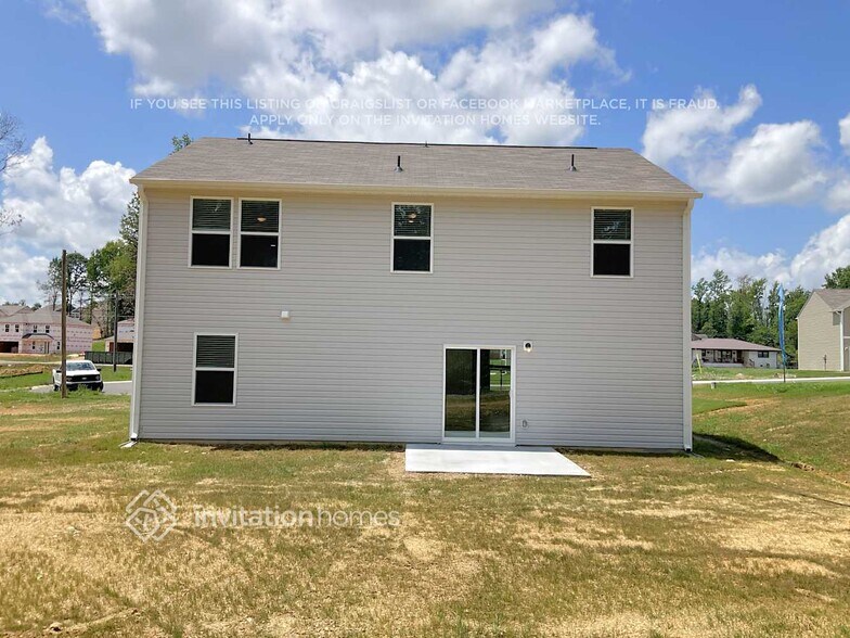 Building Photo - 102 Weller Ln