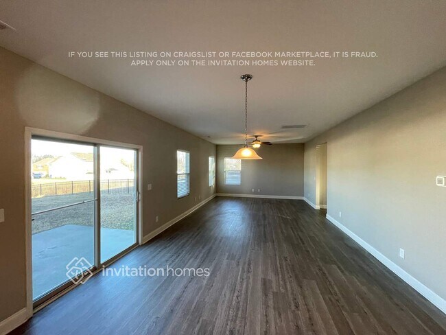 Building Photo - 5377 Roberta Crossing Dr