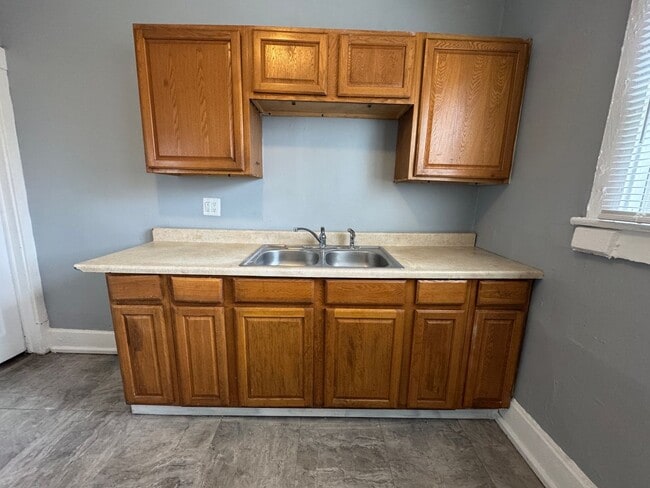 Building Photo - 3632-3634 Birchwood Ave