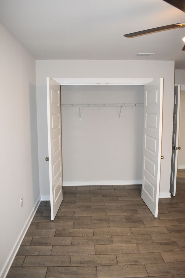 Building Photo - 130 East Ave