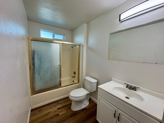 Building Photo - 2369 Kenton Ct