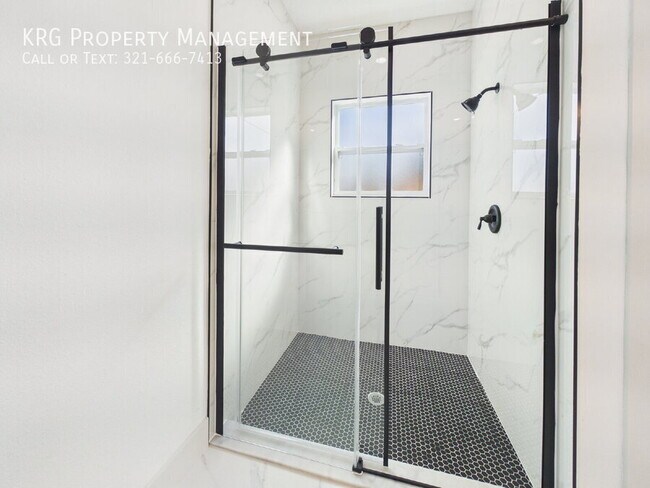 Building Photo - 16985 SW 40th Cir