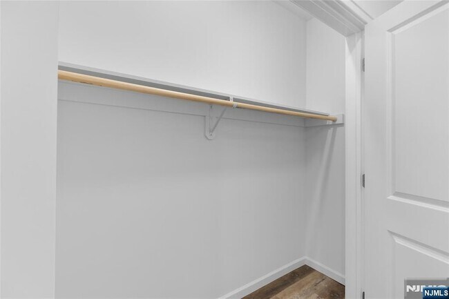 Building Photo - 51 E Main St