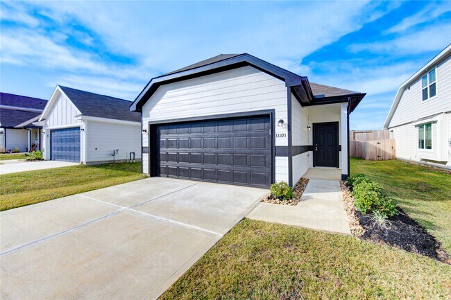 Building Photo - 13321 Burbot Dr