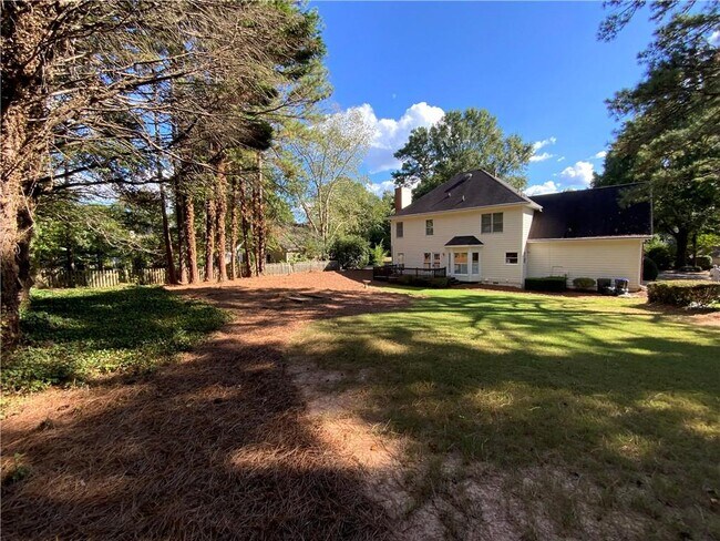 Building Photo - 165 Kiveton Park Dr